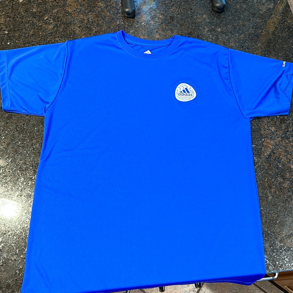 Men’s Adidas XL Climalite t-shirt
